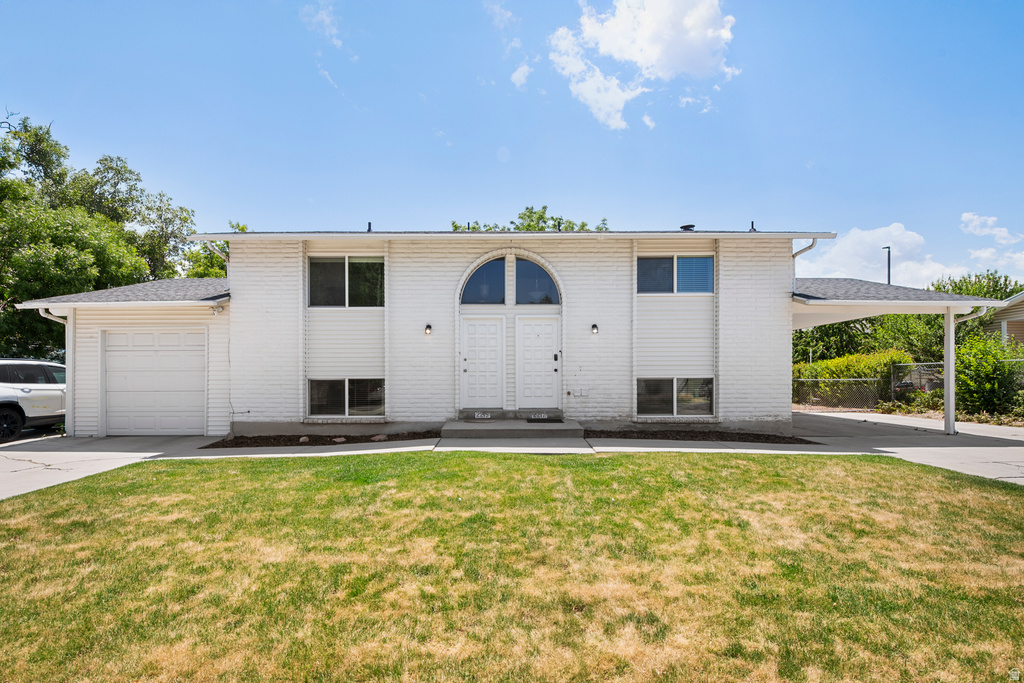 2215 W BONNIEBROOK Taylorsville, UT 84129