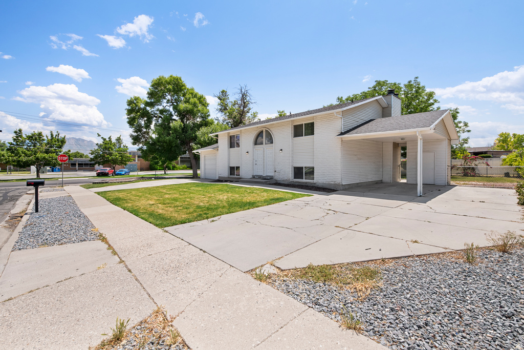 2215 W BONNIEBROOK Taylorsville, UT 84129