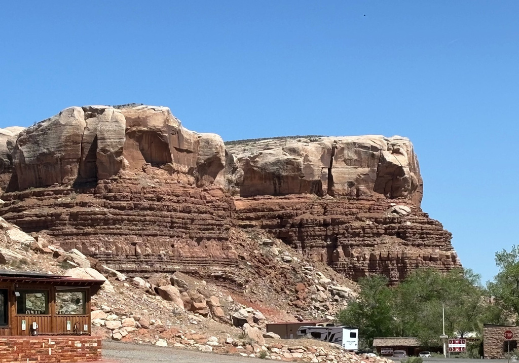 160 E MISSION RD Bluff, UT 84512