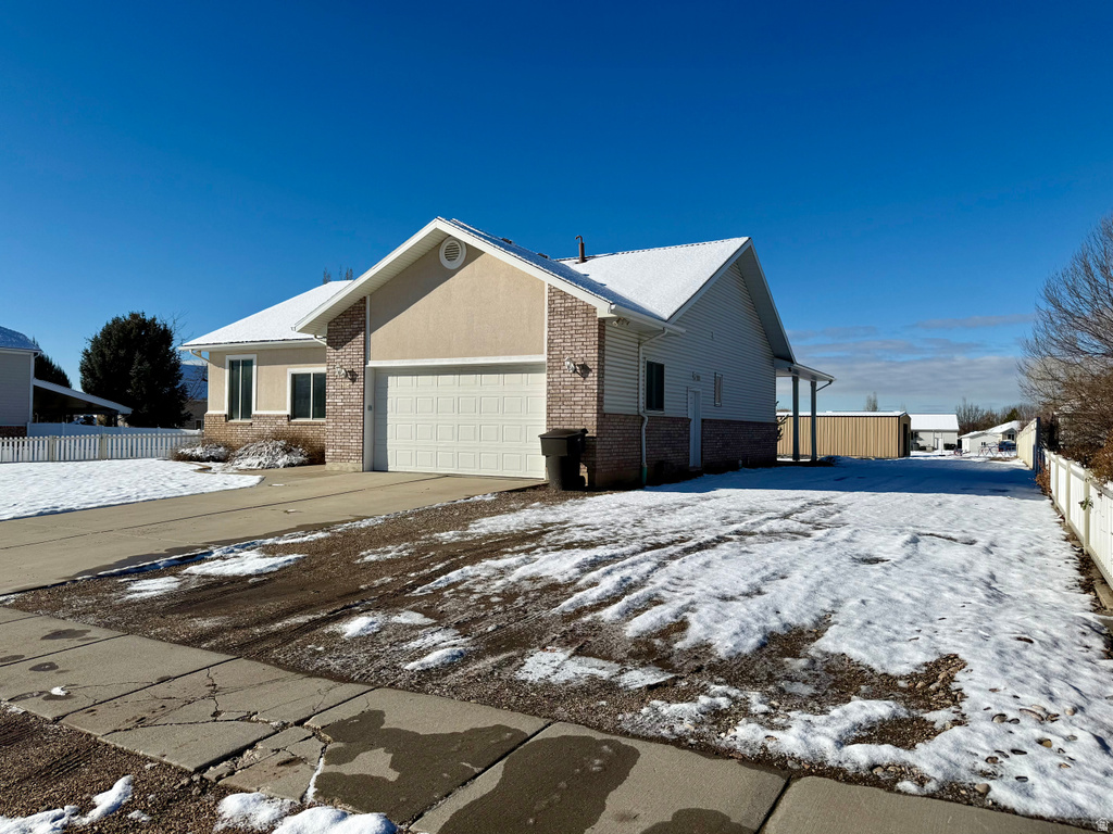 1395 N 1350 W Farr West, UT 84404