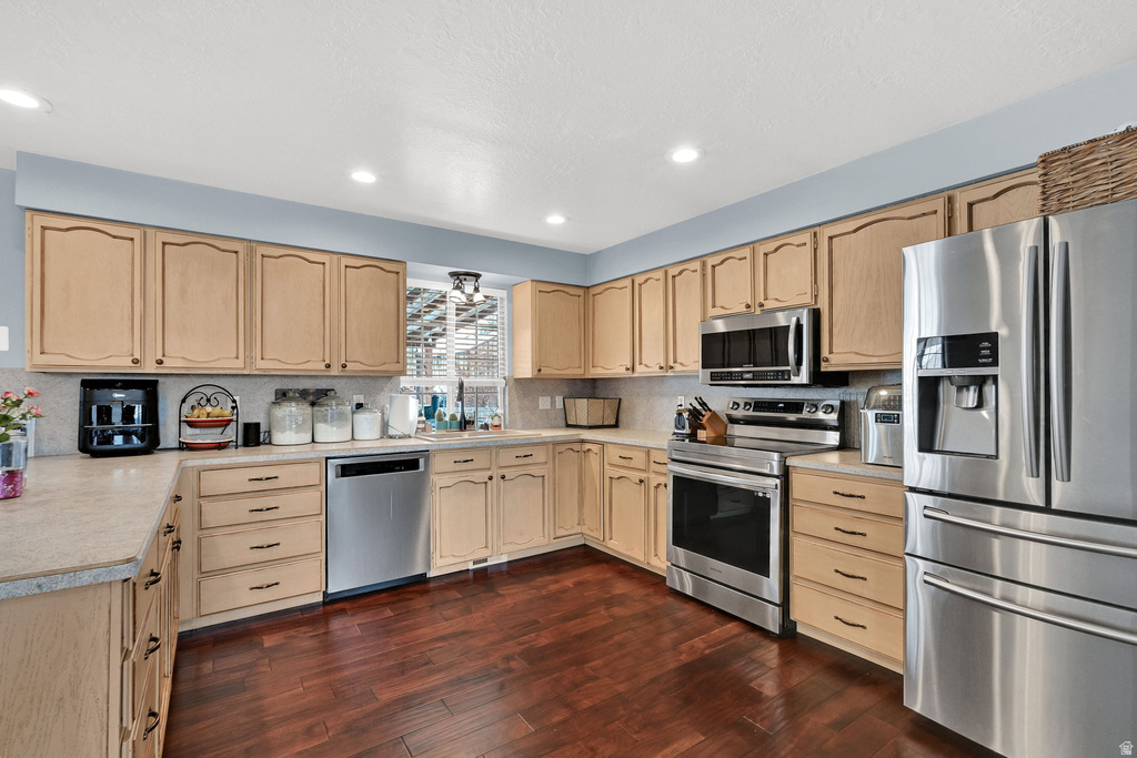 619 W 4050 S Riverdale, UT 84405