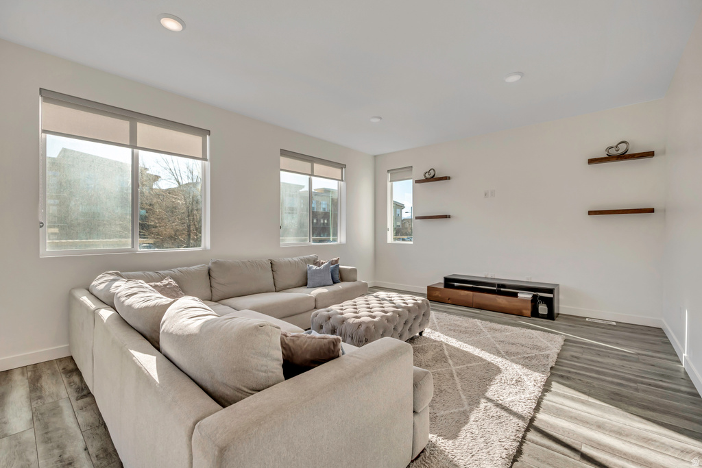 717 W WYNWOOD DR Murray, UT 84123