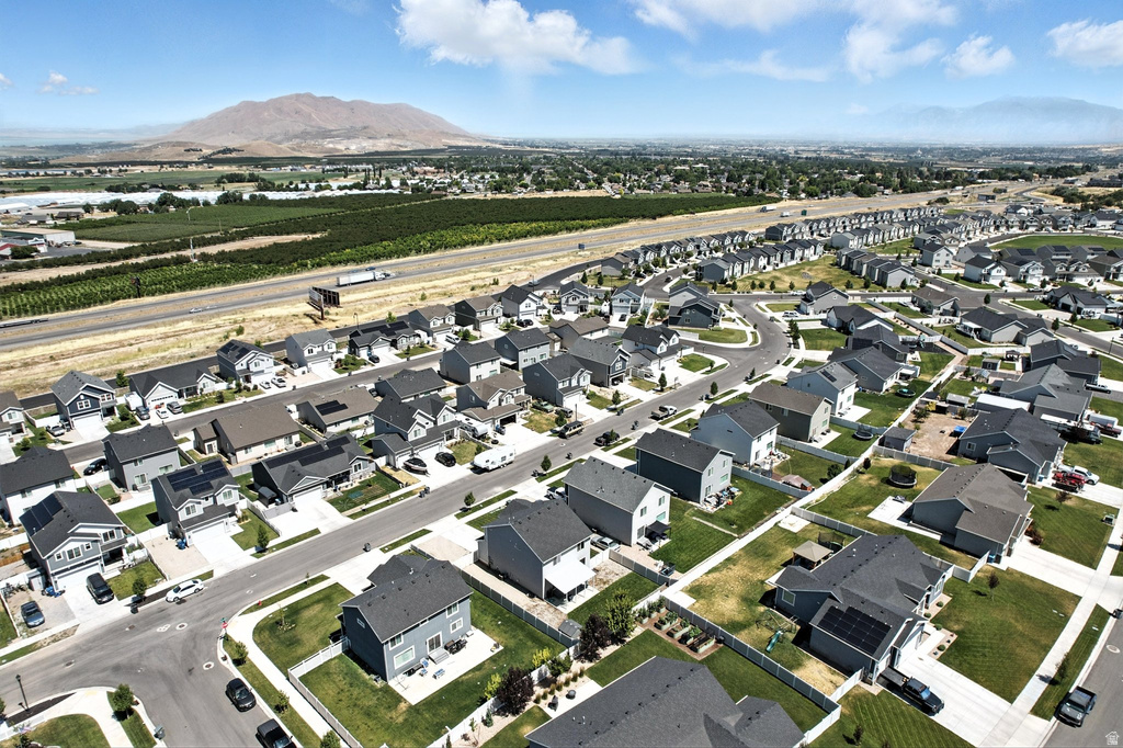 1017 S RED CLIFF DR Santaquin, UT 84655