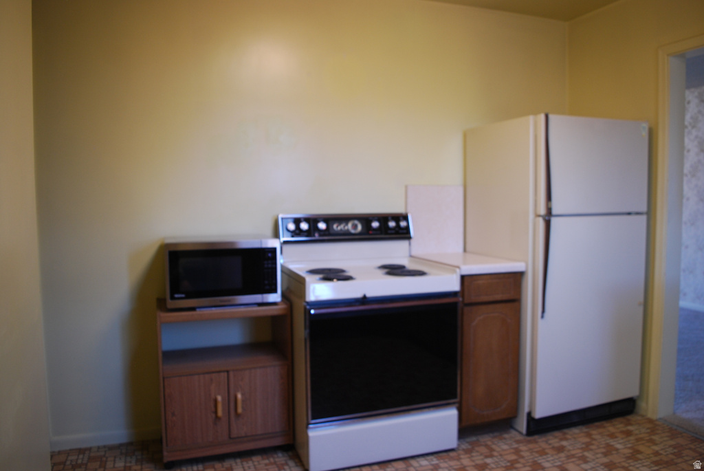 14186 S REDWOOD RD Bluffdale, UT 84065