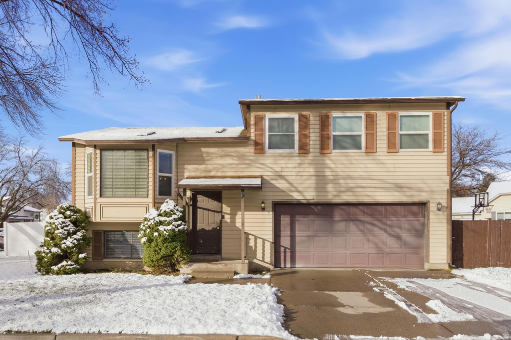 891 SUNFLOWER DR Ogden, UT 84404