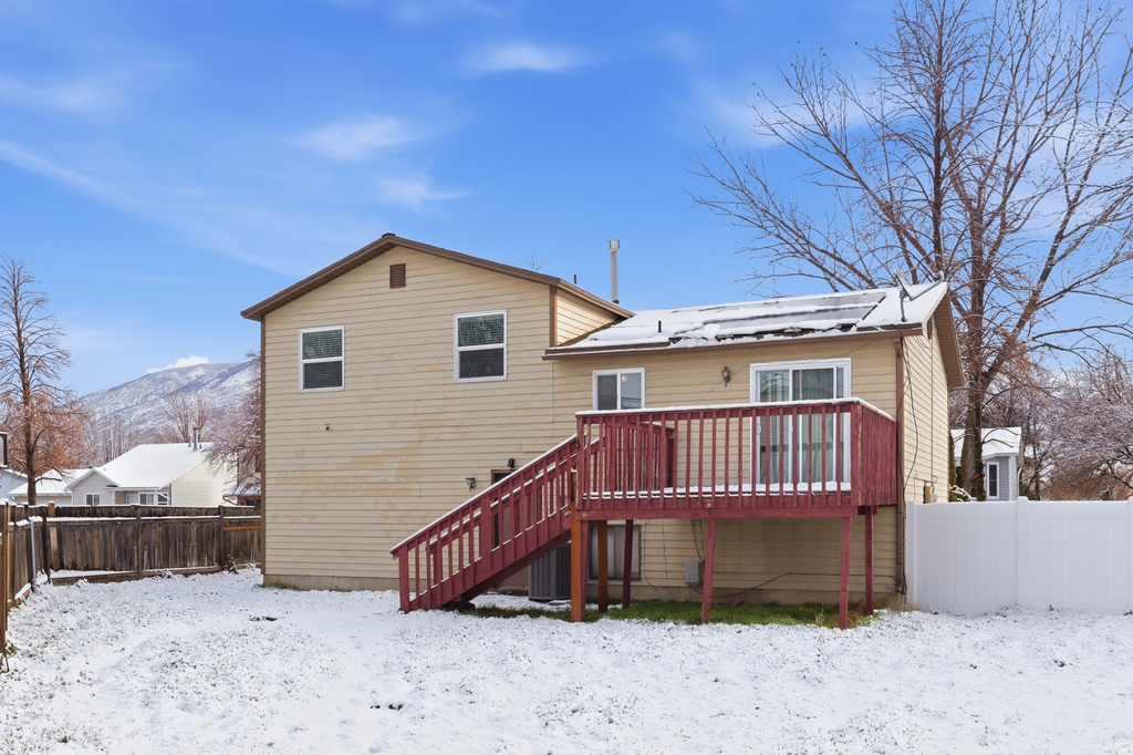 891 SUNFLOWER DR Ogden, UT 84404