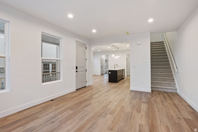 11394 S WATERCOURSE RD #374 South Jordan, UT 84009