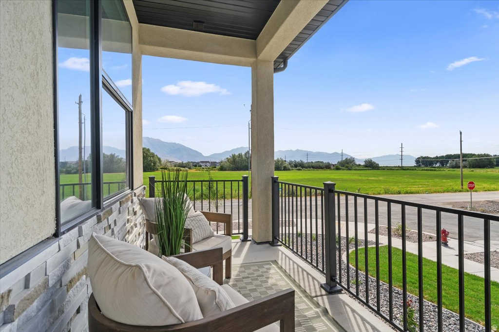 1596 E LIVI LN #4 Saratoga Springs, UT 84043