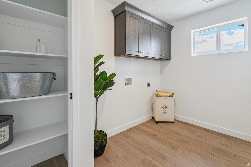 1596 E LIVI LN #4 Saratoga Springs, UT 84043