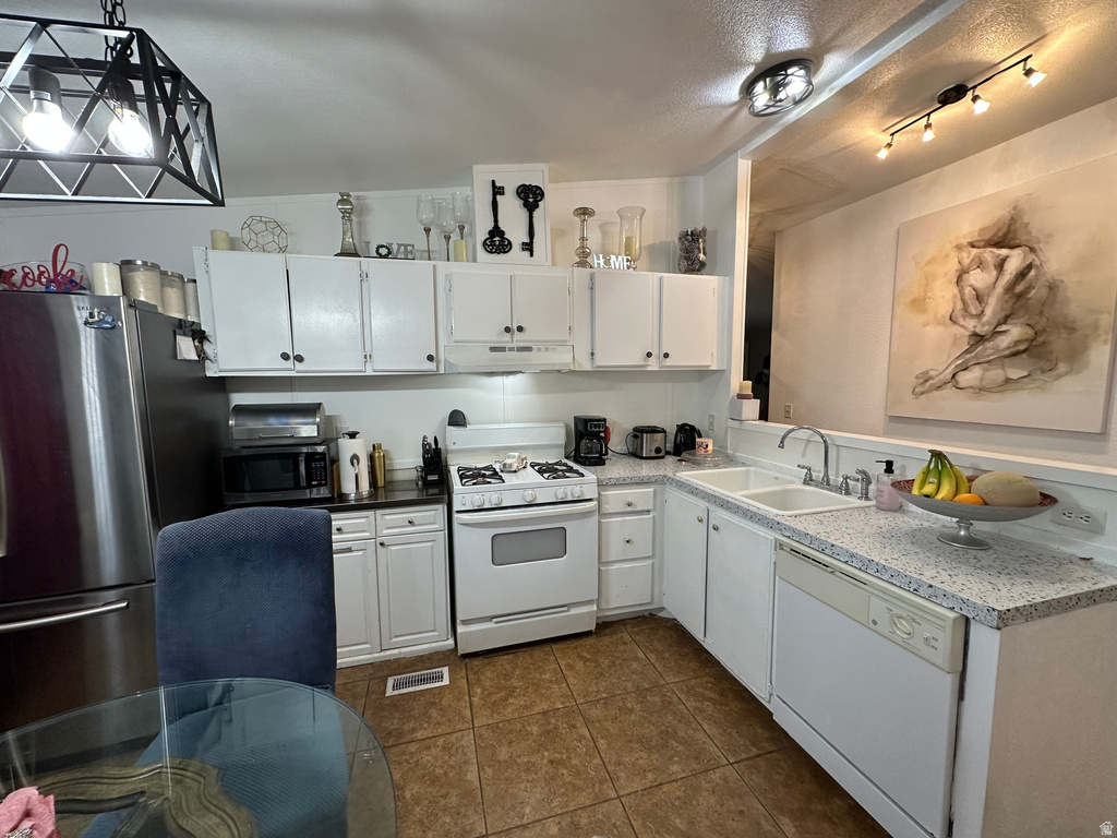 249 E BAIRD AVE South Salt Lake, UT 84115