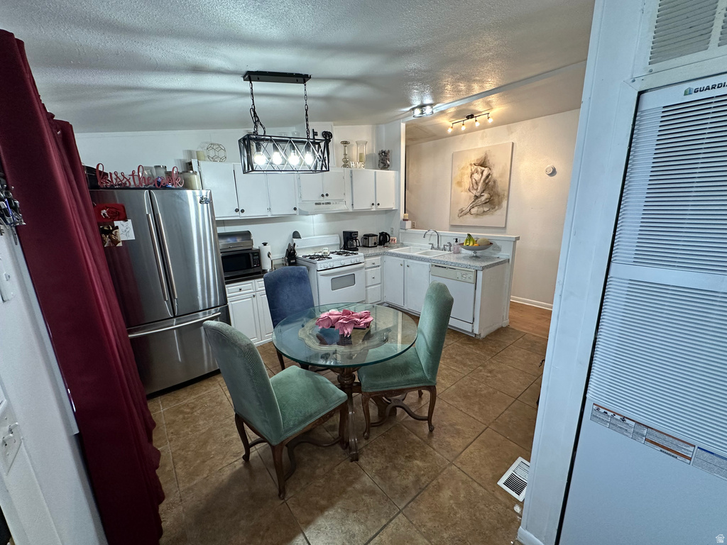 249 E BAIRD AVE South Salt Lake, UT 84115