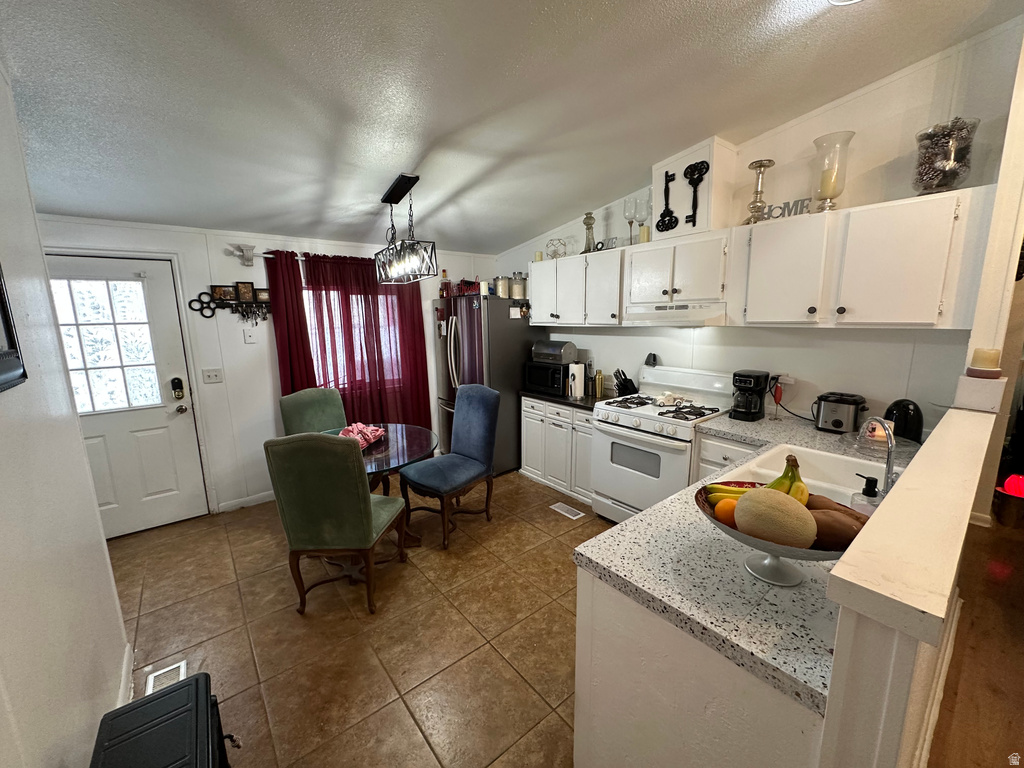 249 E BAIRD AVE South Salt Lake, UT 84115