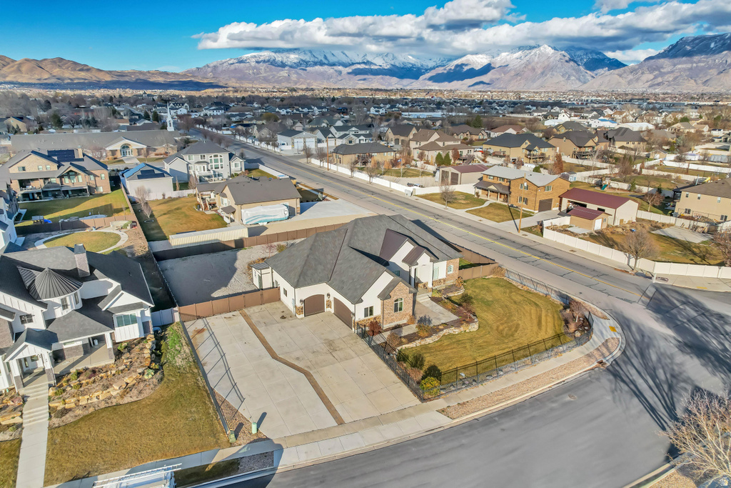 22 W 1000 S Lehi, UT 84043