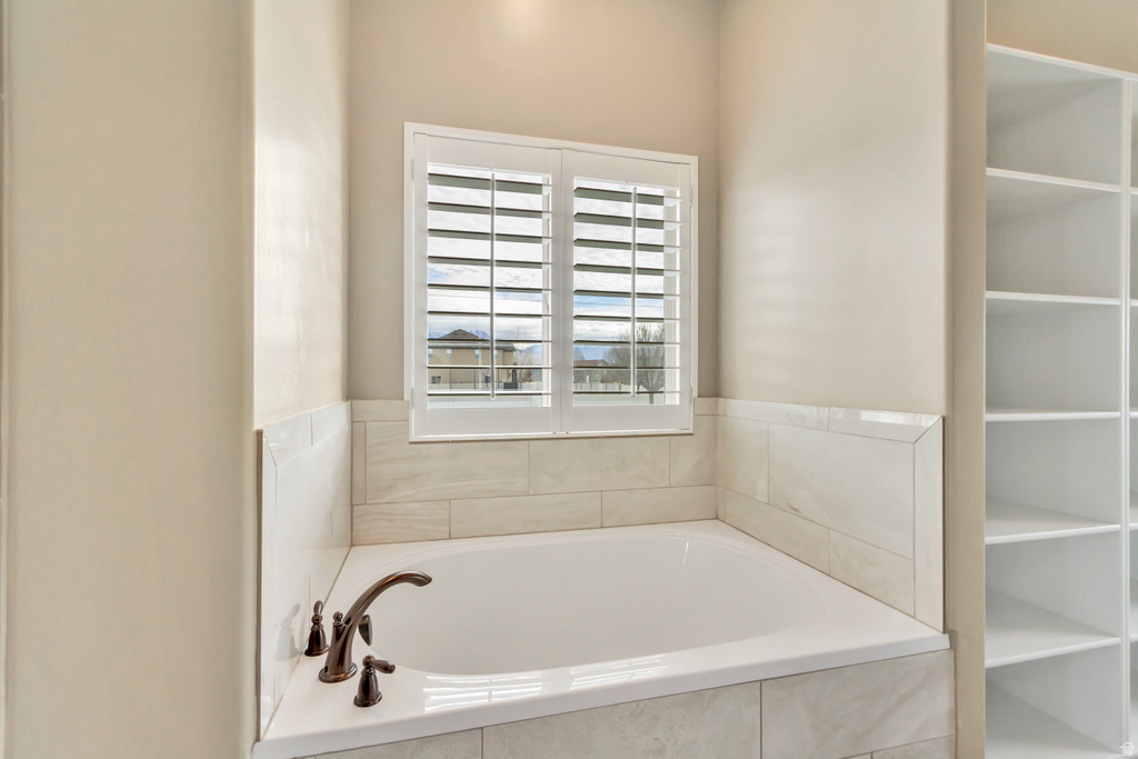 22 W 1000 S Lehi, UT 84043