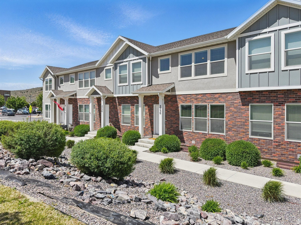 2730 E IRON BARK ALY Eagle Mountain, UT 84005