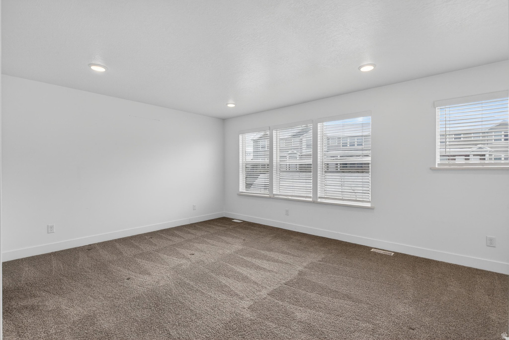 2730 E IRON BARK ALY Eagle Mountain, UT 84005