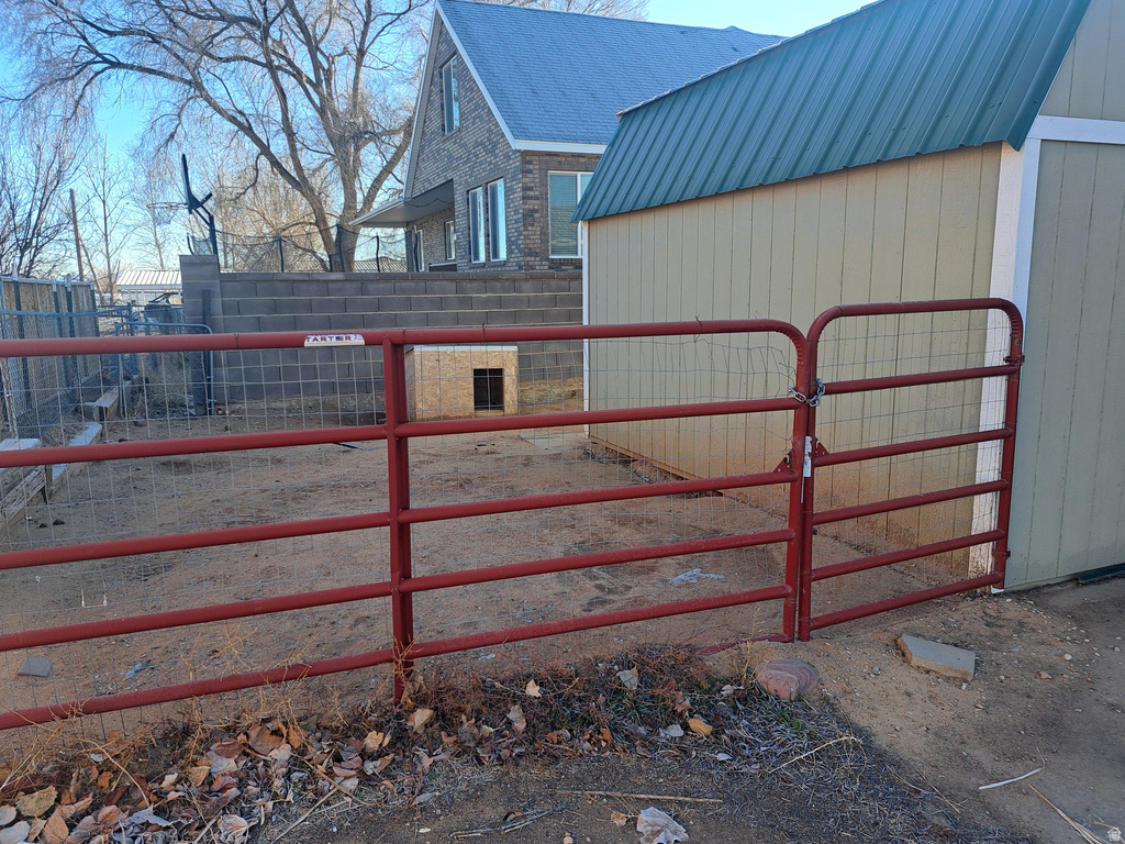 1012 N 3000 W Maeser, UT 84078