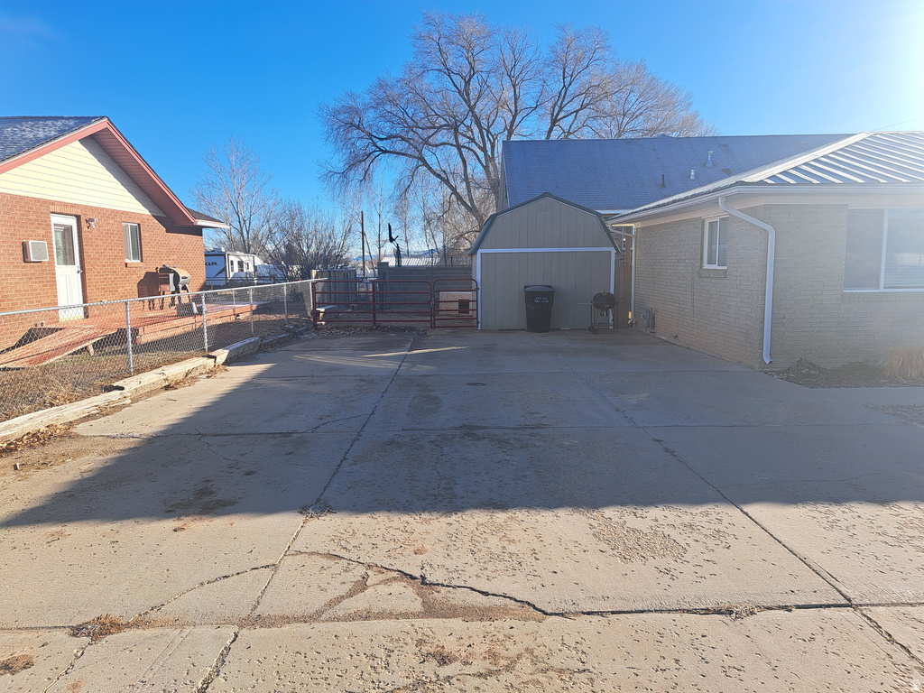 1012 N 3000 W Maeser, UT 84078