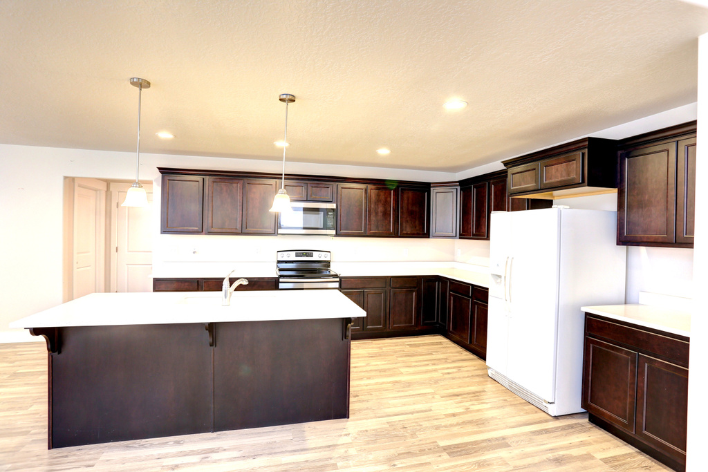 1454 N SIERRA WAY Lehi, UT 84048