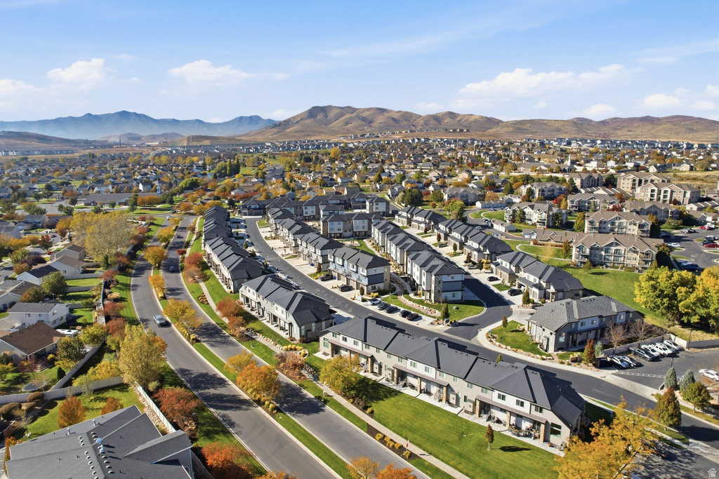 111 W HARVES VLG Saratoga Springs, UT 84045