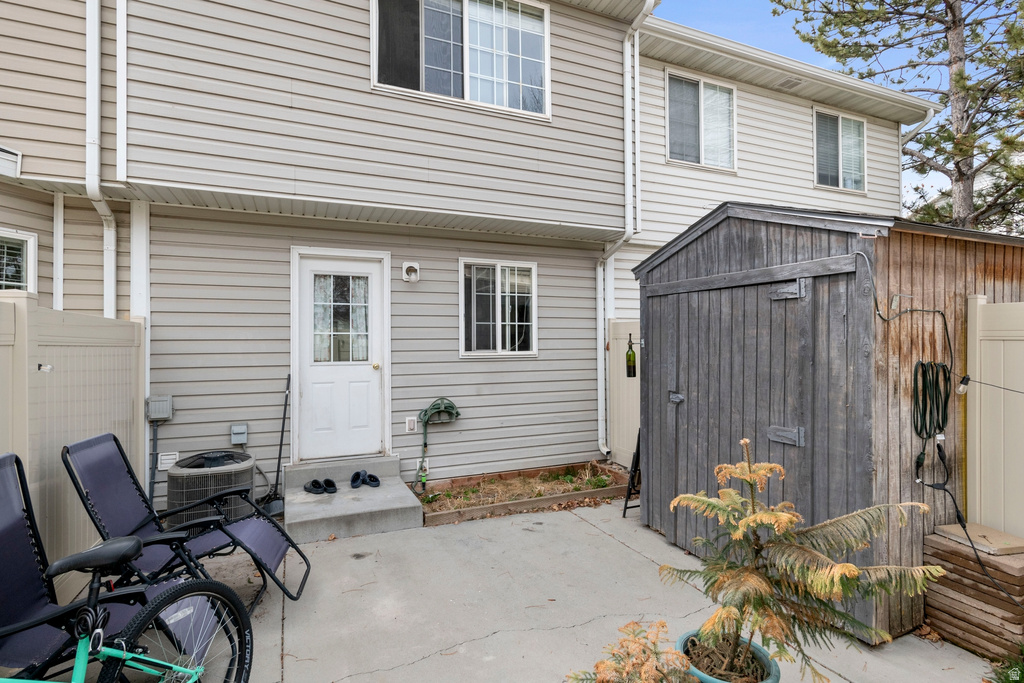 962 INDEPENDENCE AVE Provo, UT 84604