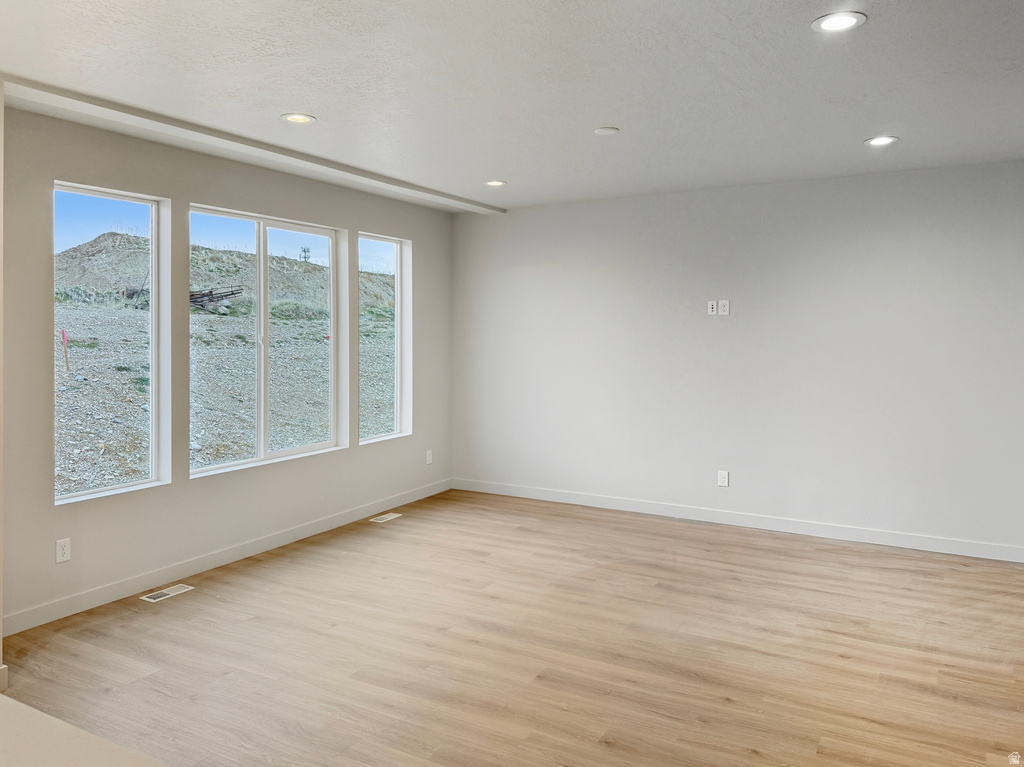 6938 W W POINTE CEDAR LN ST #331 West Jordan, UT 84081