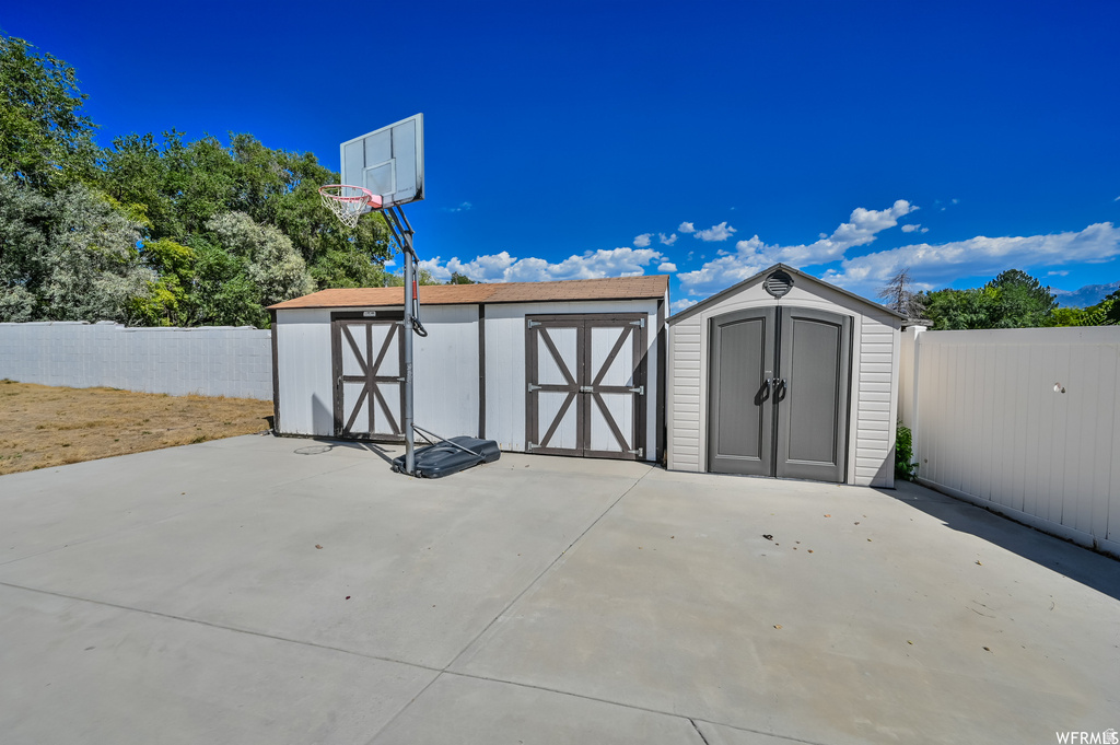 6653 S DALE CIR West Jordan, UT 84084