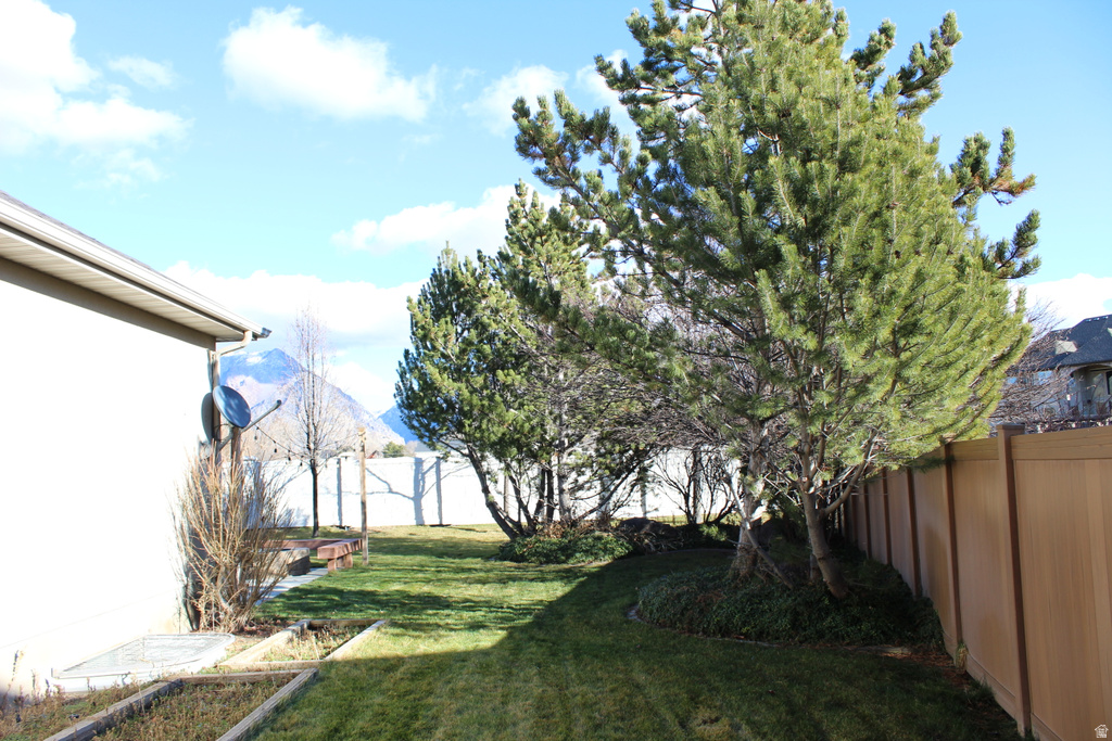 10612 N CANTERBURY DR Highland, UT 84003