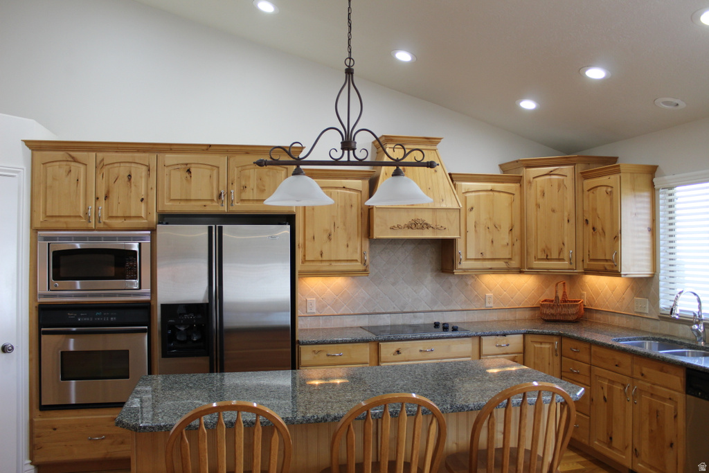 10612 N CANTERBURY DR Highland, UT 84003