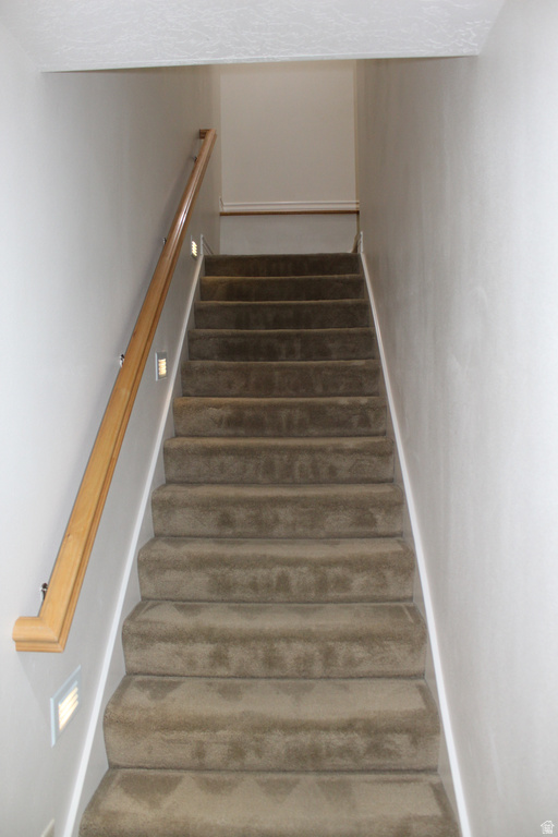 10612 N CANTERBURY DR Highland, UT 84003