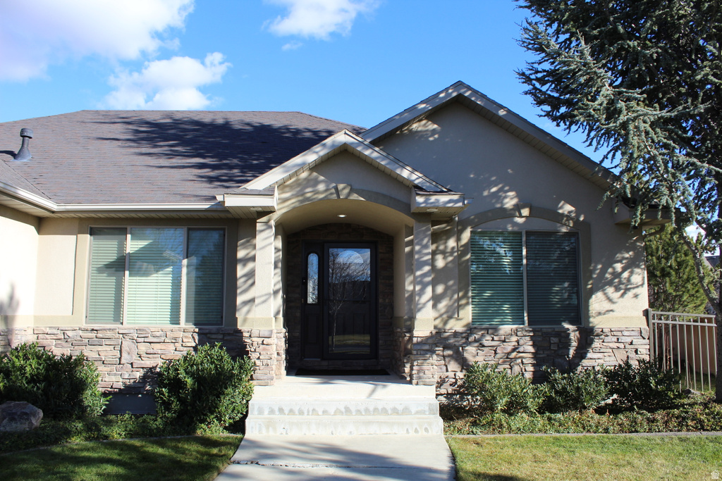 10612 N CANTERBURY DR Highland, UT 84003