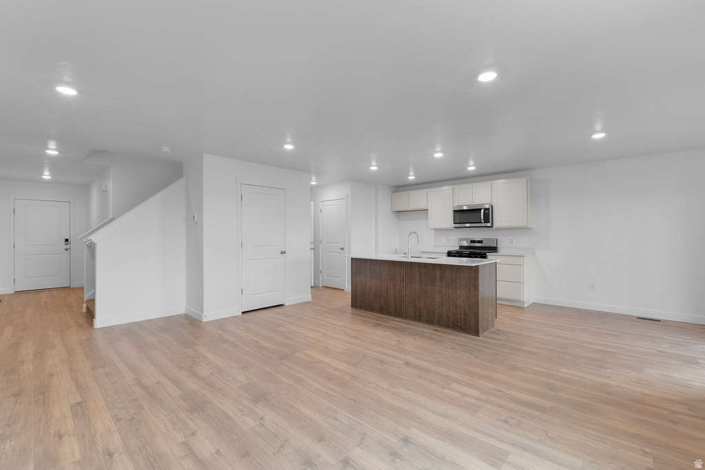 298 E GLENCOE DR #1075 Lehi, UT 84048