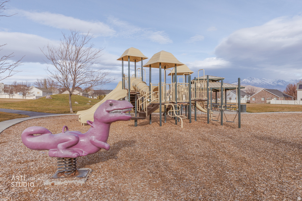 2426 N NECTAR WAY Saratoga Springs, UT 84045