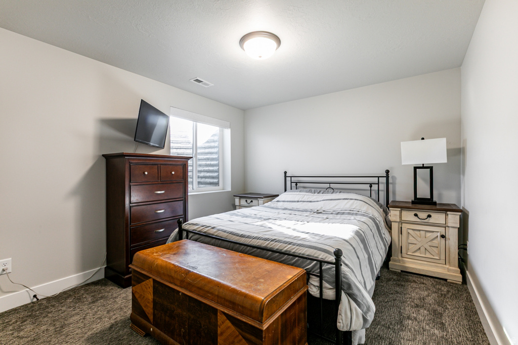 1853 W 850 S Layton, UT 84041