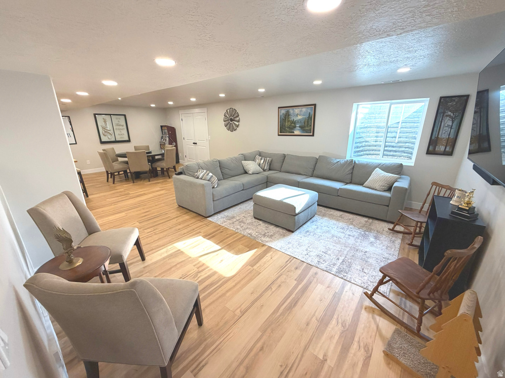 1853 W 850 S Layton, UT 84041