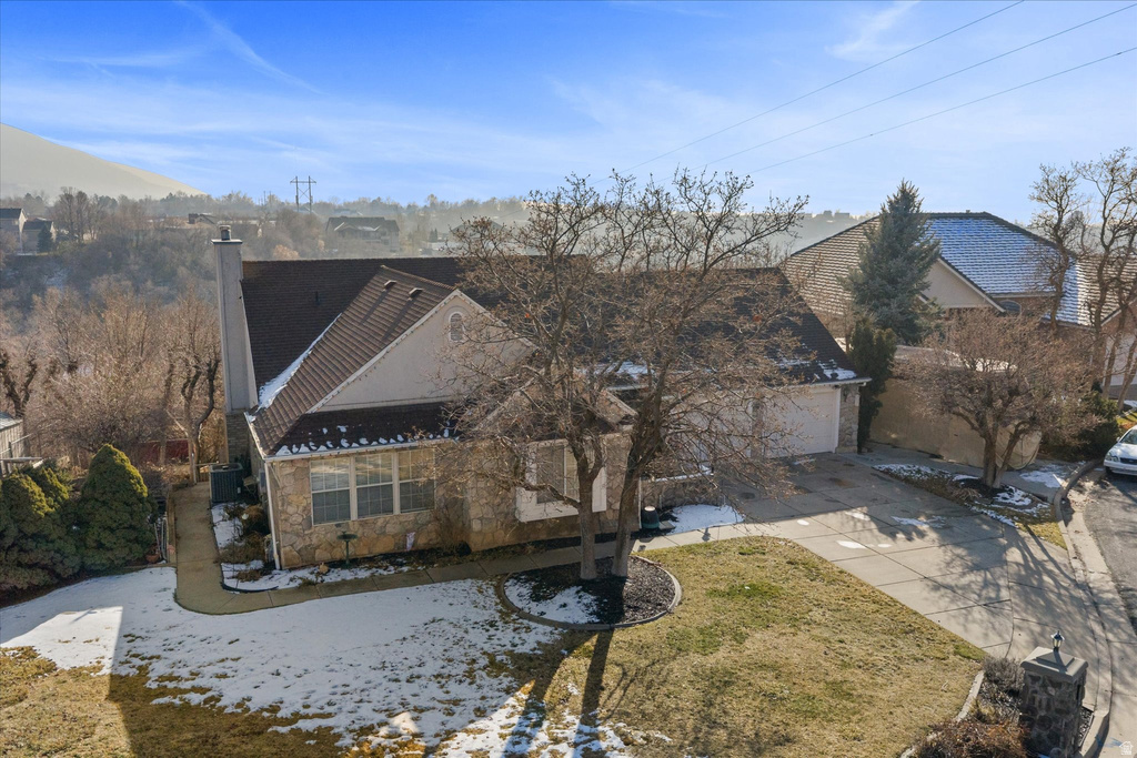 2222 E ROLLING OAKS LN Layton, UT 84040