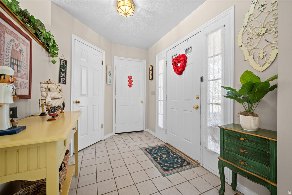 2222 E ROLLING OAKS LN Layton, UT 84040