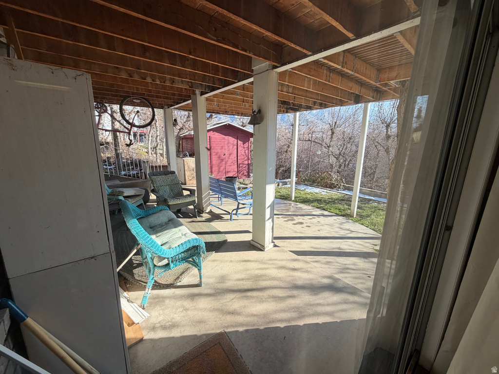 2222 E ROLLING OAKS LN Layton, UT 84040