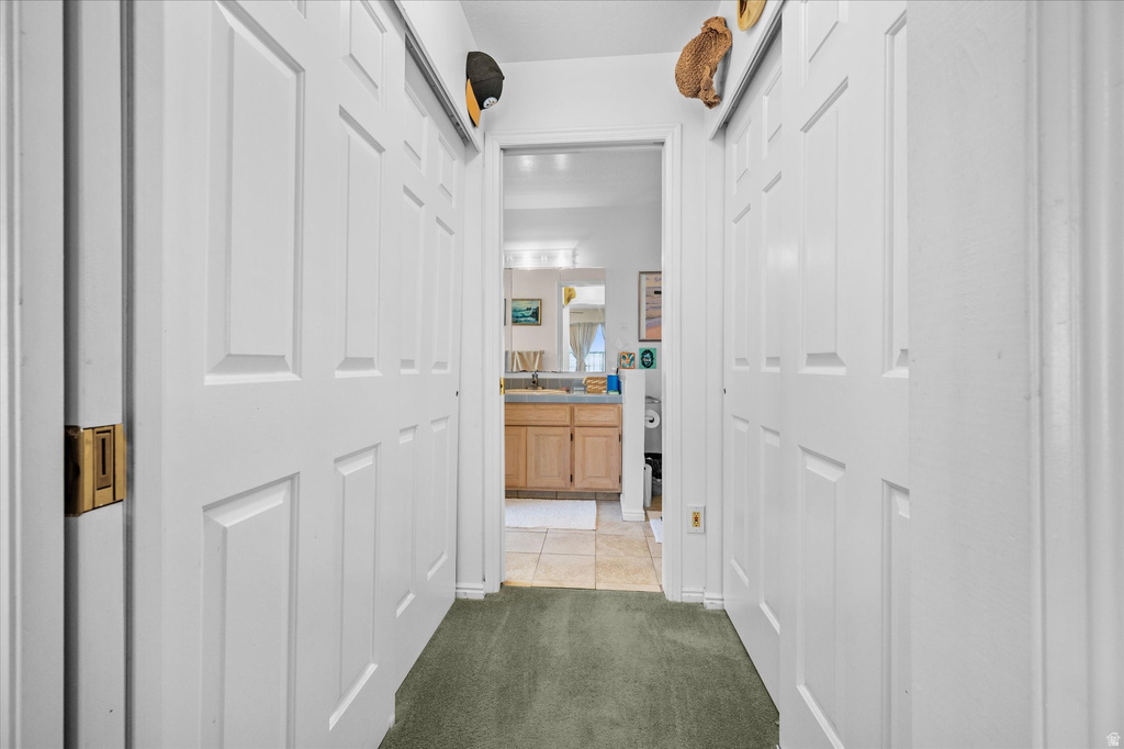 2222 E ROLLING OAKS LN Layton, UT 84040