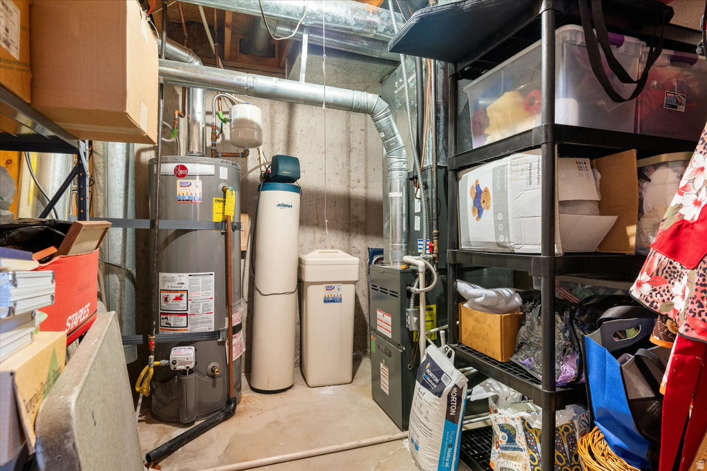 2222 E ROLLING OAKS LN Layton, UT 84040