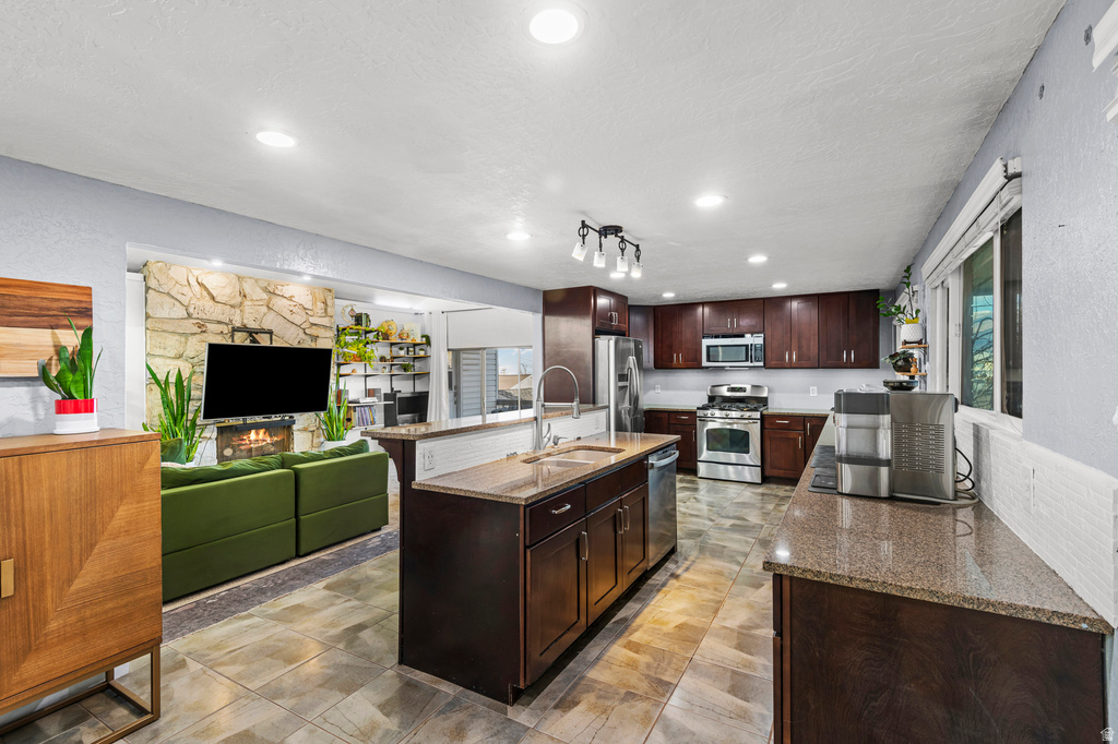 257 E 2050 S Bountiful, UT 84010