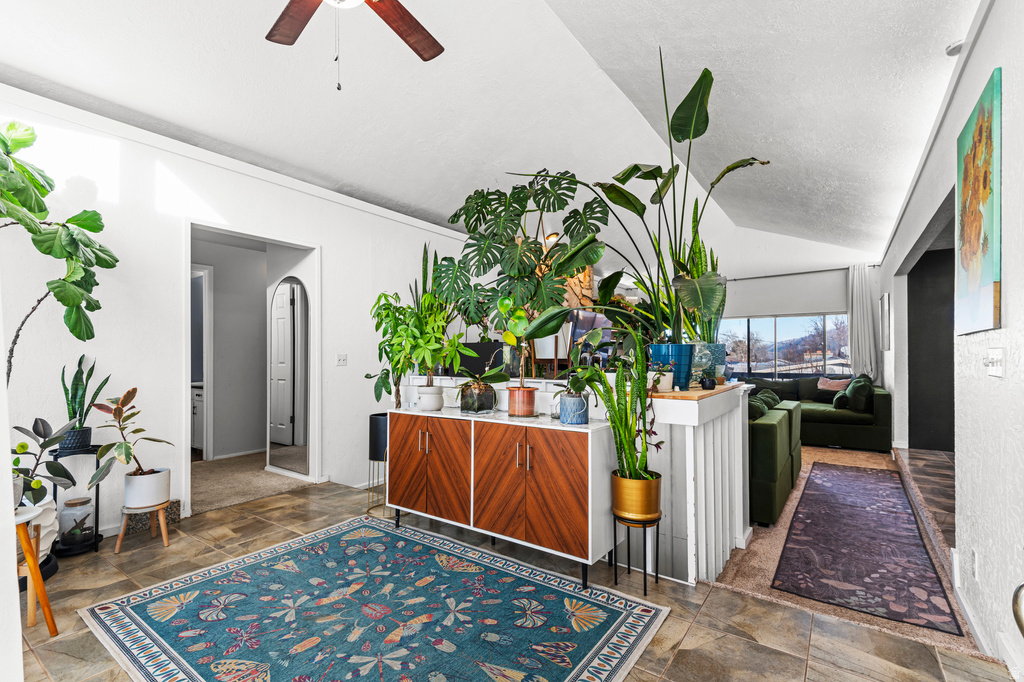 257 E 2050 S Bountiful, UT 84010