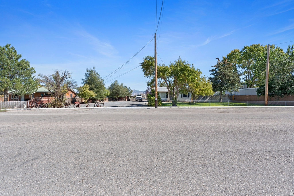 241 S QUIRK ST Grantsville, UT 84029