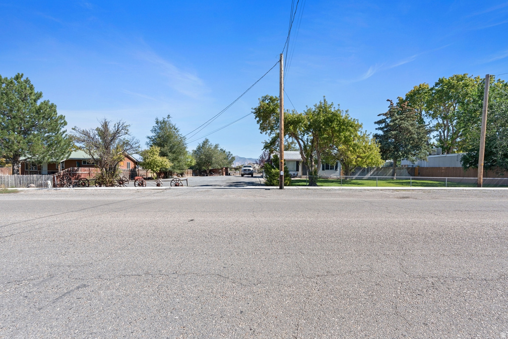 241 S QUIRK ST Grantsville, UT 84029