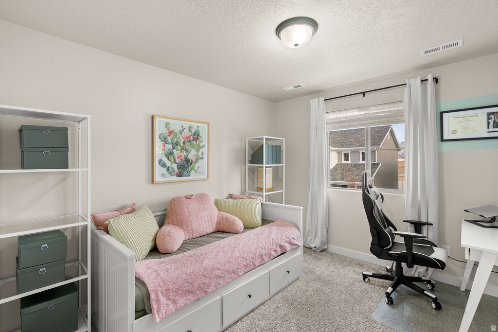 2052 W LYDIA LN Syracuse, UT 84075