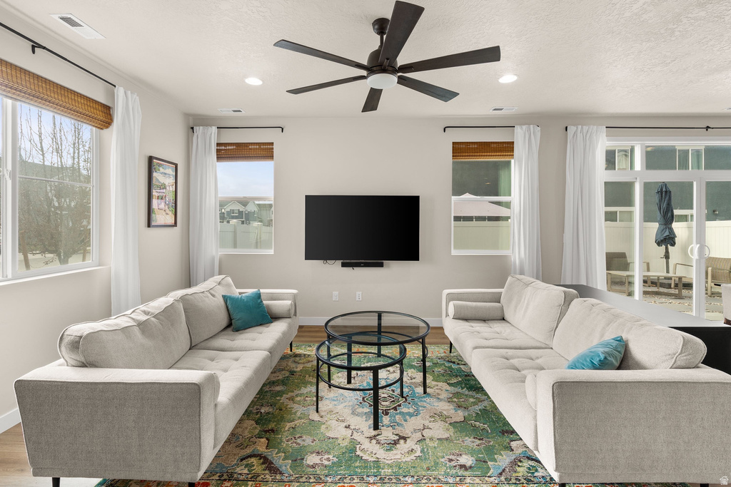 2052 W LYDIA LN Syracuse, UT 84075