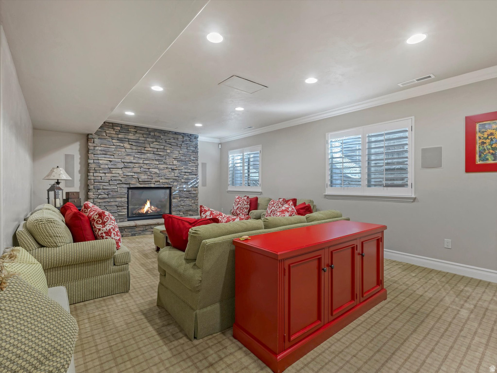 1074 E BLACK FOREST DR Sandy, UT 84094