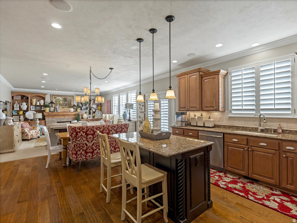 1074 E BLACK FOREST DR Sandy, UT 84094