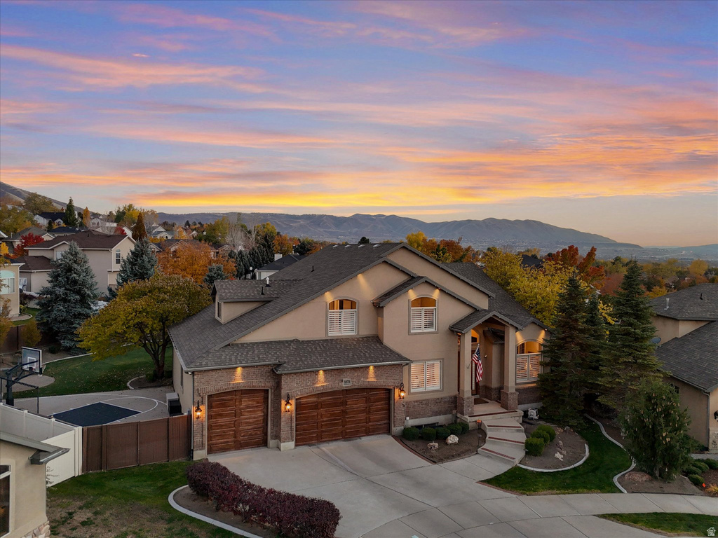 1074 E BLACK FOREST DR Sandy, UT 84094