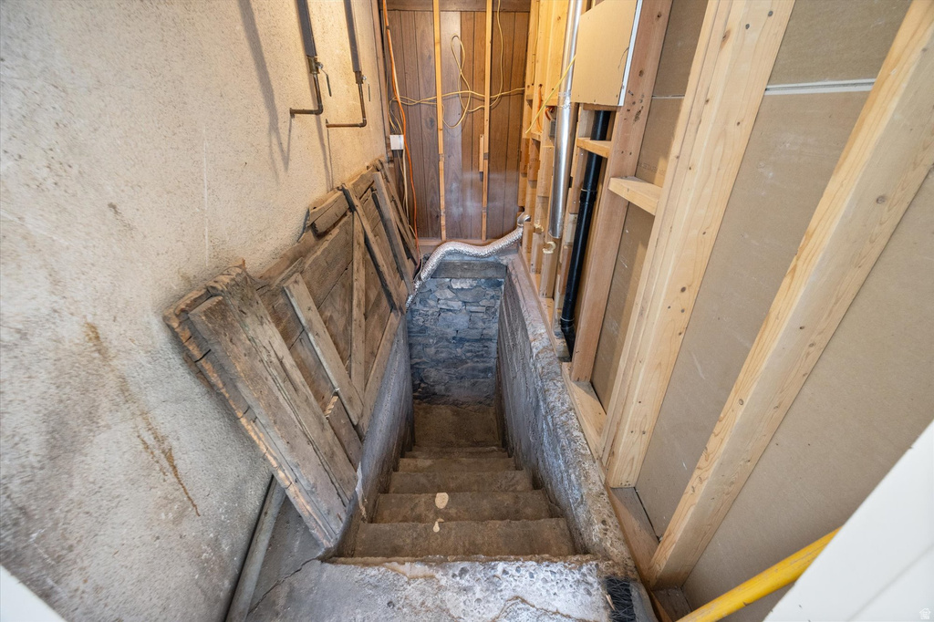 20 N MAIN ST Mona, UT 84645